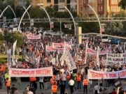 Туркиядаги мусулмонлар сўзни ўз мухотабига етказиш учун юришга чиқди